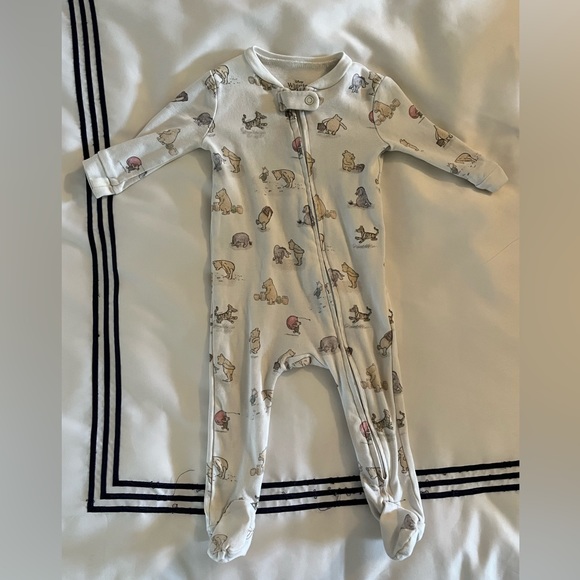 Pottery Barn Kids One Pieces Pottery Barn Kids Winnie The Pooh One Piece Zip Up Footie